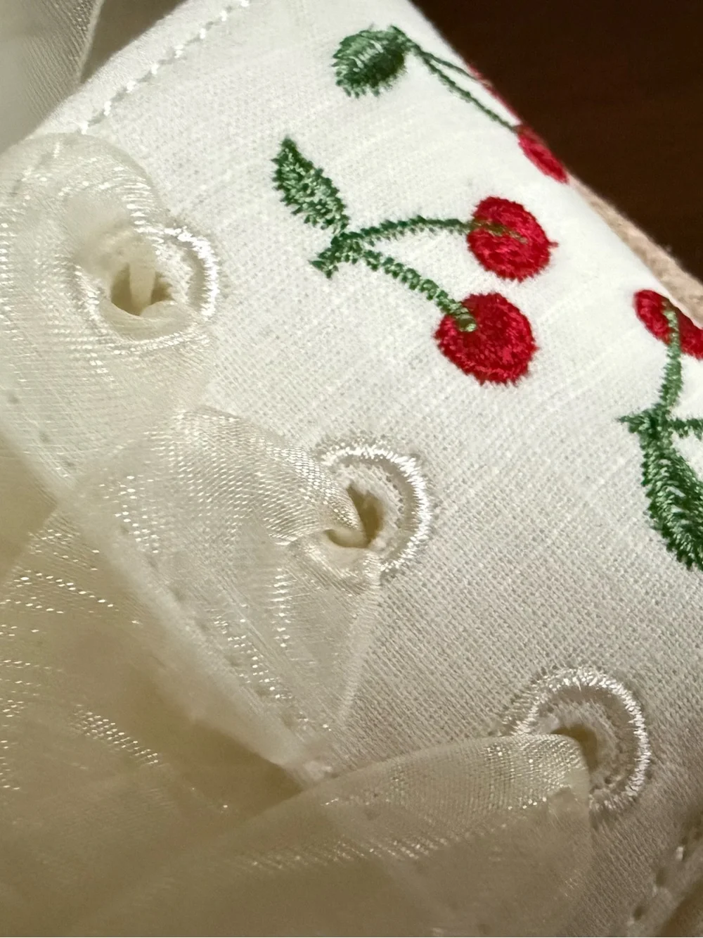 TOMS Carolina Lace-Up Espadrilles Croquette 🍒 Cherries Embroidery Sneaker 9 NWOT
